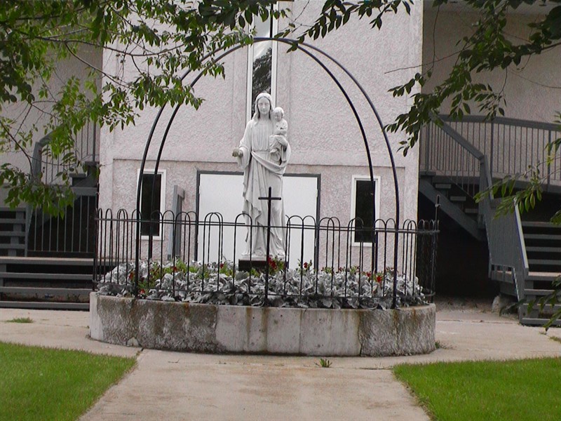 Church_statue.JPG